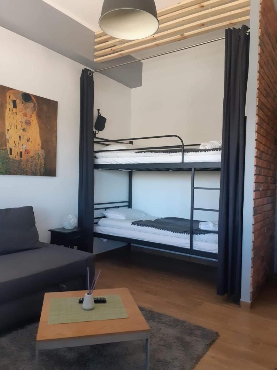 Hostel W5 Poznań Kültér fotó