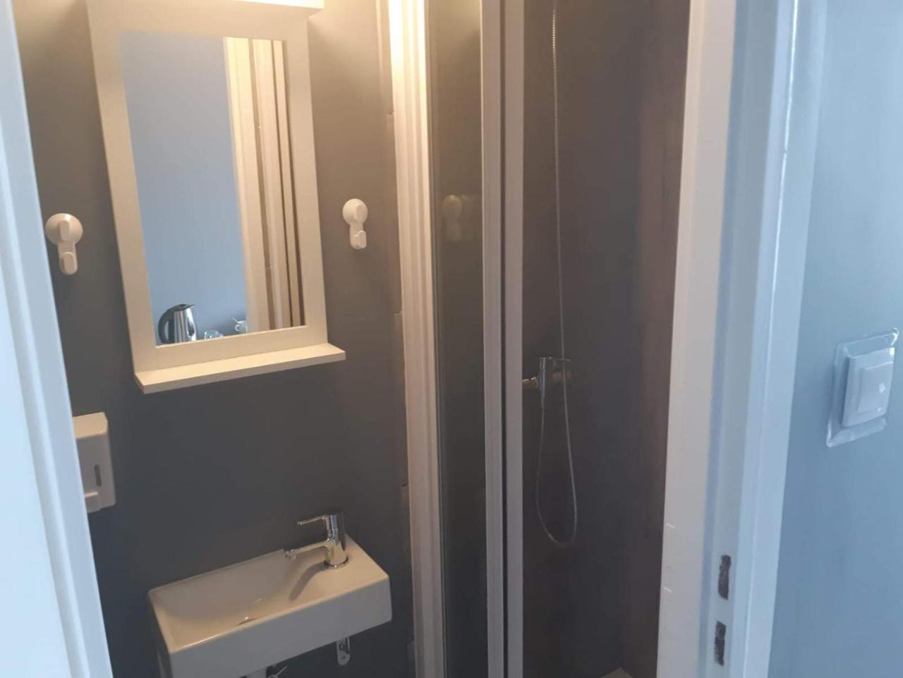 Hostel W5 Poznań Kültér fotó
