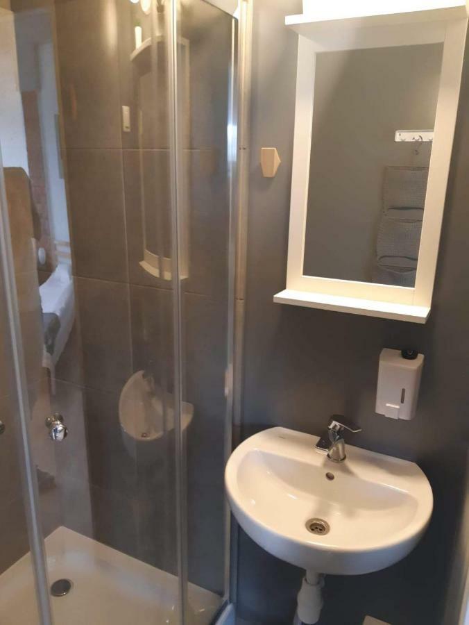 Hostel W5 Poznań Kültér fotó